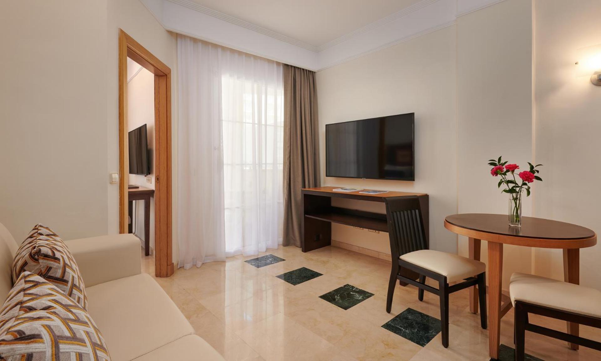 Grupotel Playa De Palma Suites&spa 4*